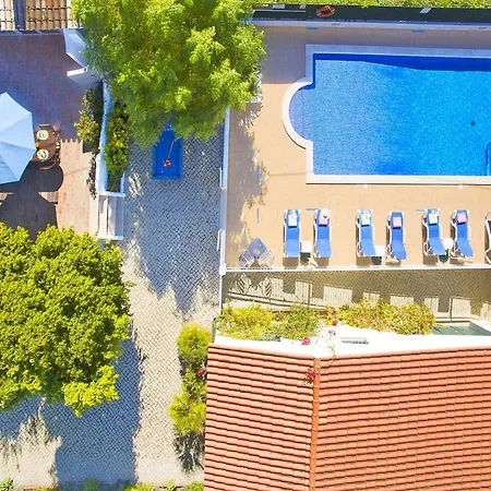 Villa Villa In Albufeira With Private Pool & Beaches